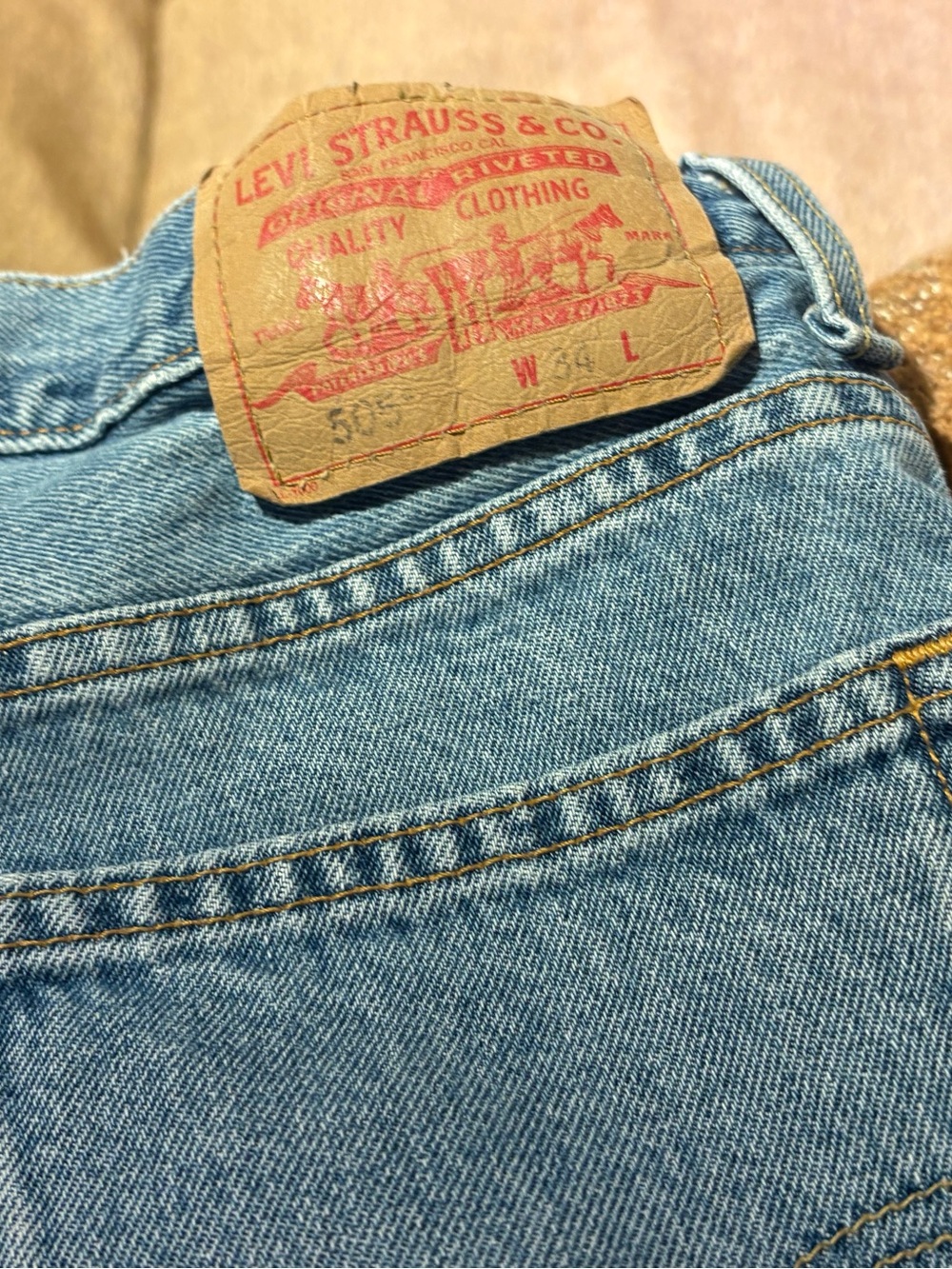 Levi's Men's Light Blue Relaxed Fit Denim Jeans